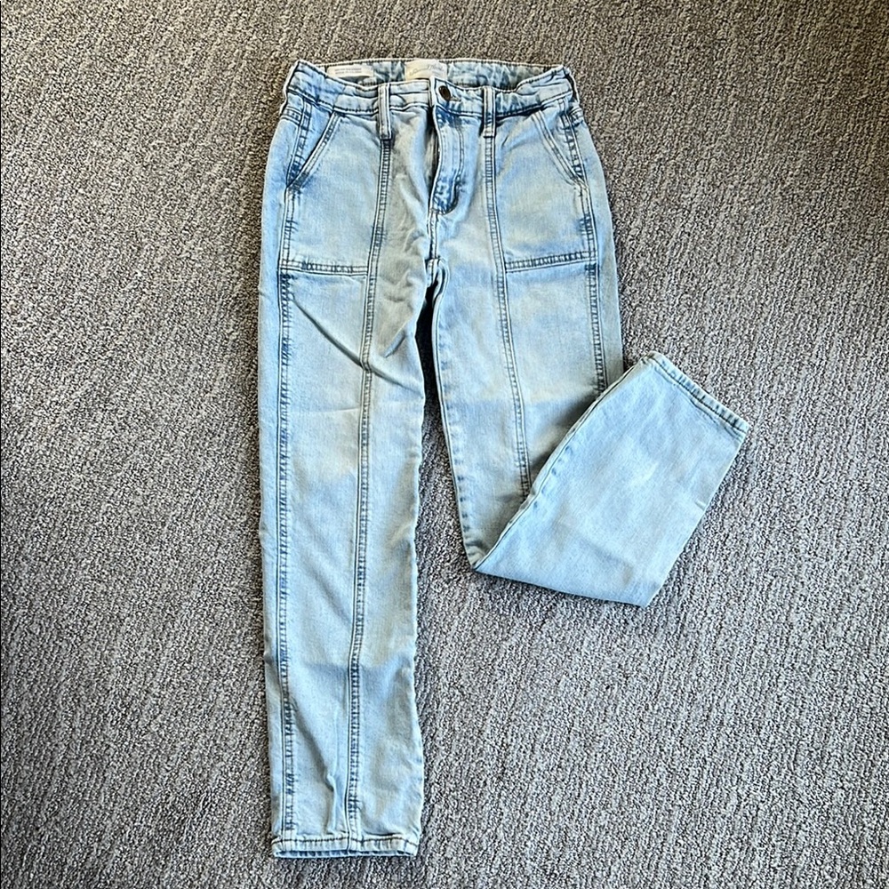 Universal Thread High Rise Slim Straight Jeans